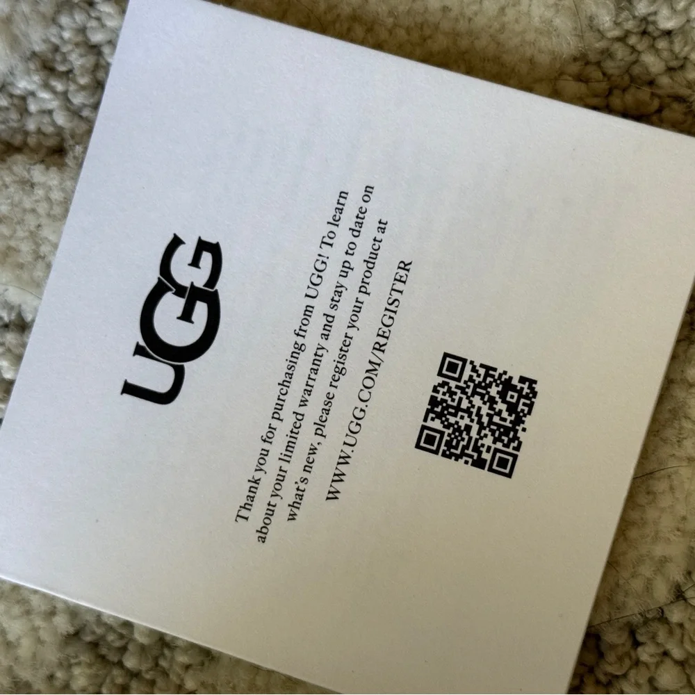 UGG Scuffette Black Slippers with Gray Fur - Picture 6 of 6